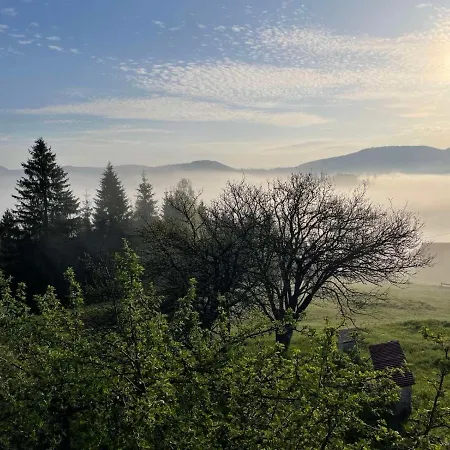 Guest house Sadiba Rozchil Yablunytsya