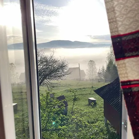 Guest house Sadiba Rozchil Yablunytsya