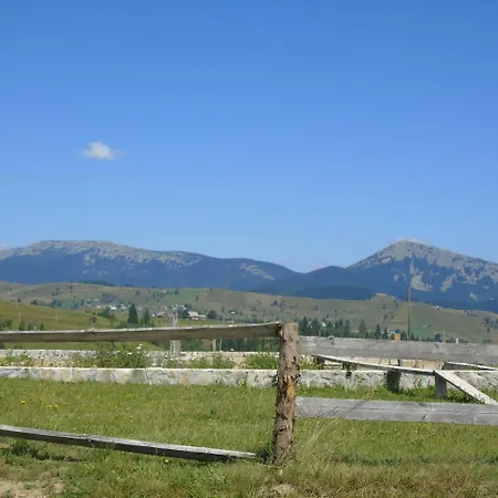 Guest house Sadiba Rozchil Yablunytsya