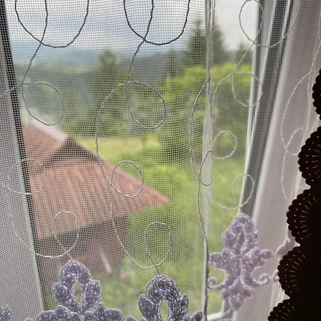 Konukevi Sadiba Rozchil 3*